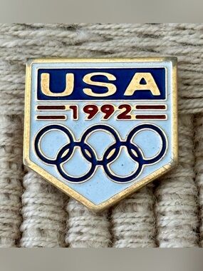 VINTAGE 1992 Summer Olympics Barcelona Spain Mini Lapel Pin
